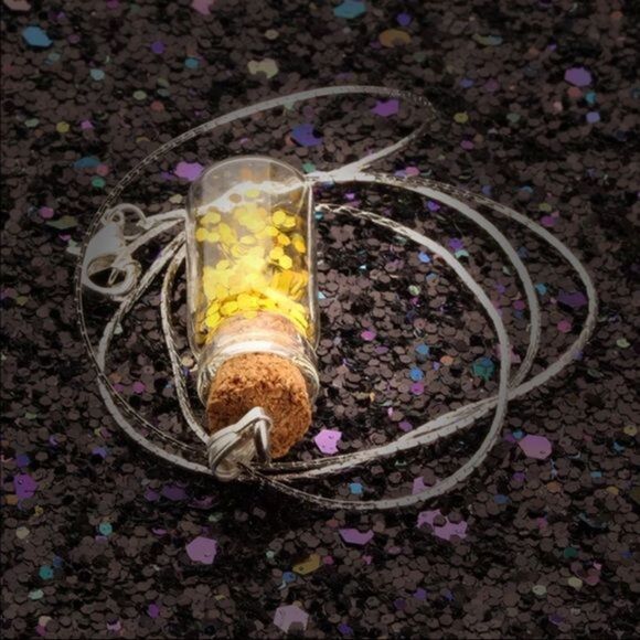 (K3) Gold Glitter Bottle Necklace - Picture 3 of 5